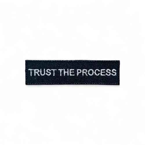 Naszywka TRUST THE PROCESS