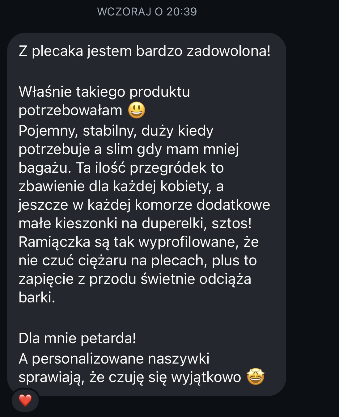 Wiadomość na Instagramie o pojemności, wygodzie i personalizacji plecaka. Dane rozmówcy ukryte.